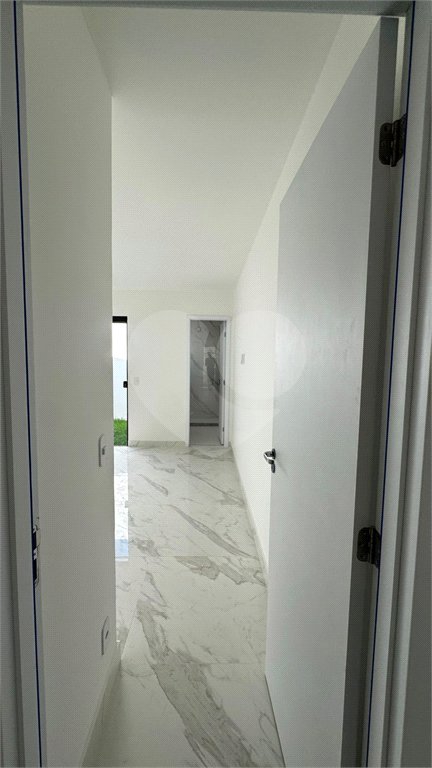 Casa à venda com 2 quartos, sendo 1 suíte, no condomínio Parque Guará, Rio de Janeiro - RJ