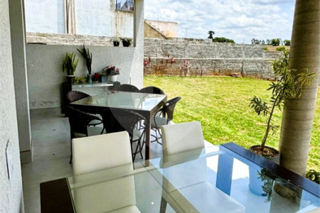 Casa à venda com 4 suítes no condomínio Village Ipanema, Araçoiaba da Serra - SP