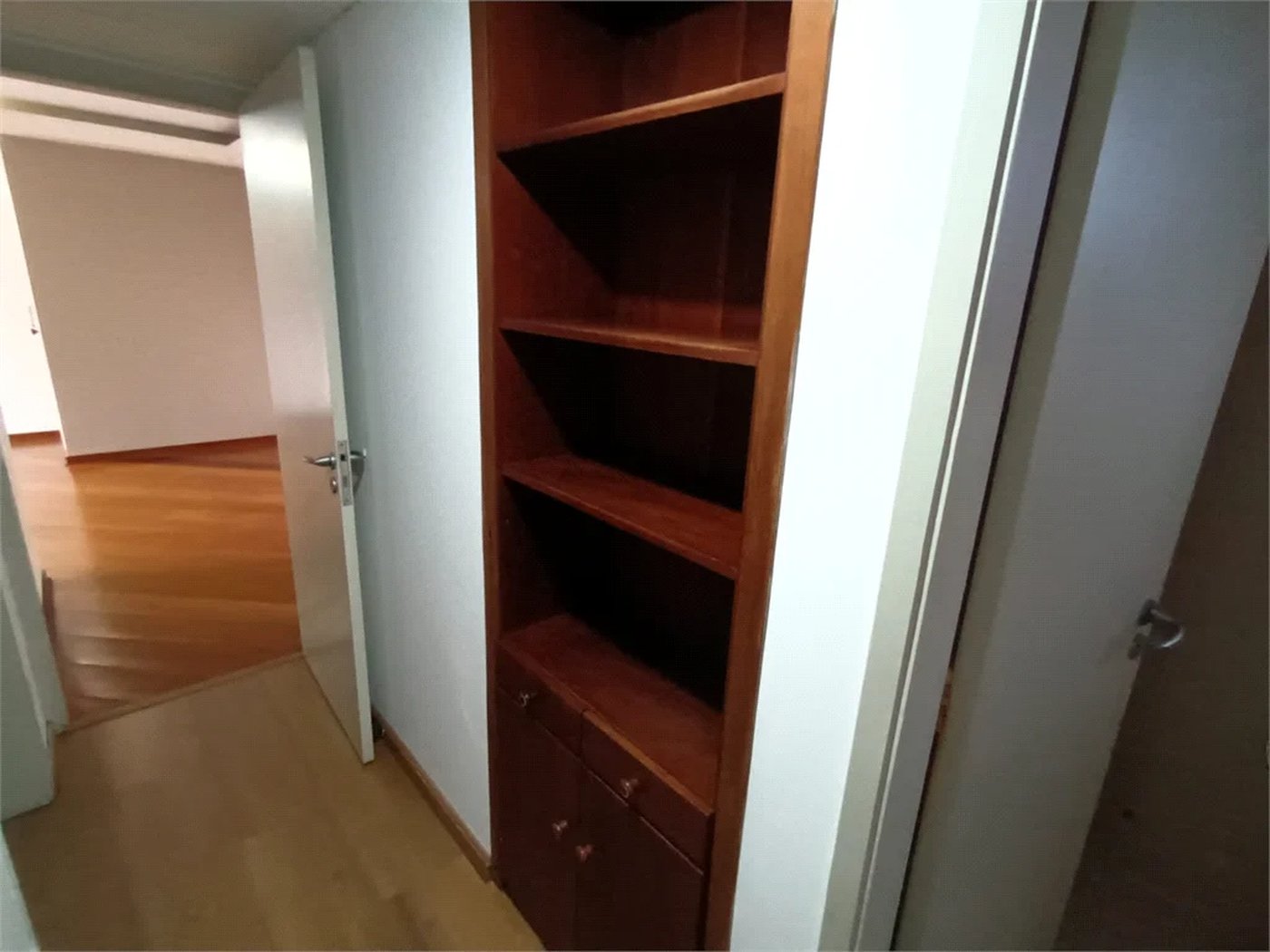 Apartamento à venda com 3 quartos, sendo 1 suíte, em Vila Andrade, São Paulo, SP