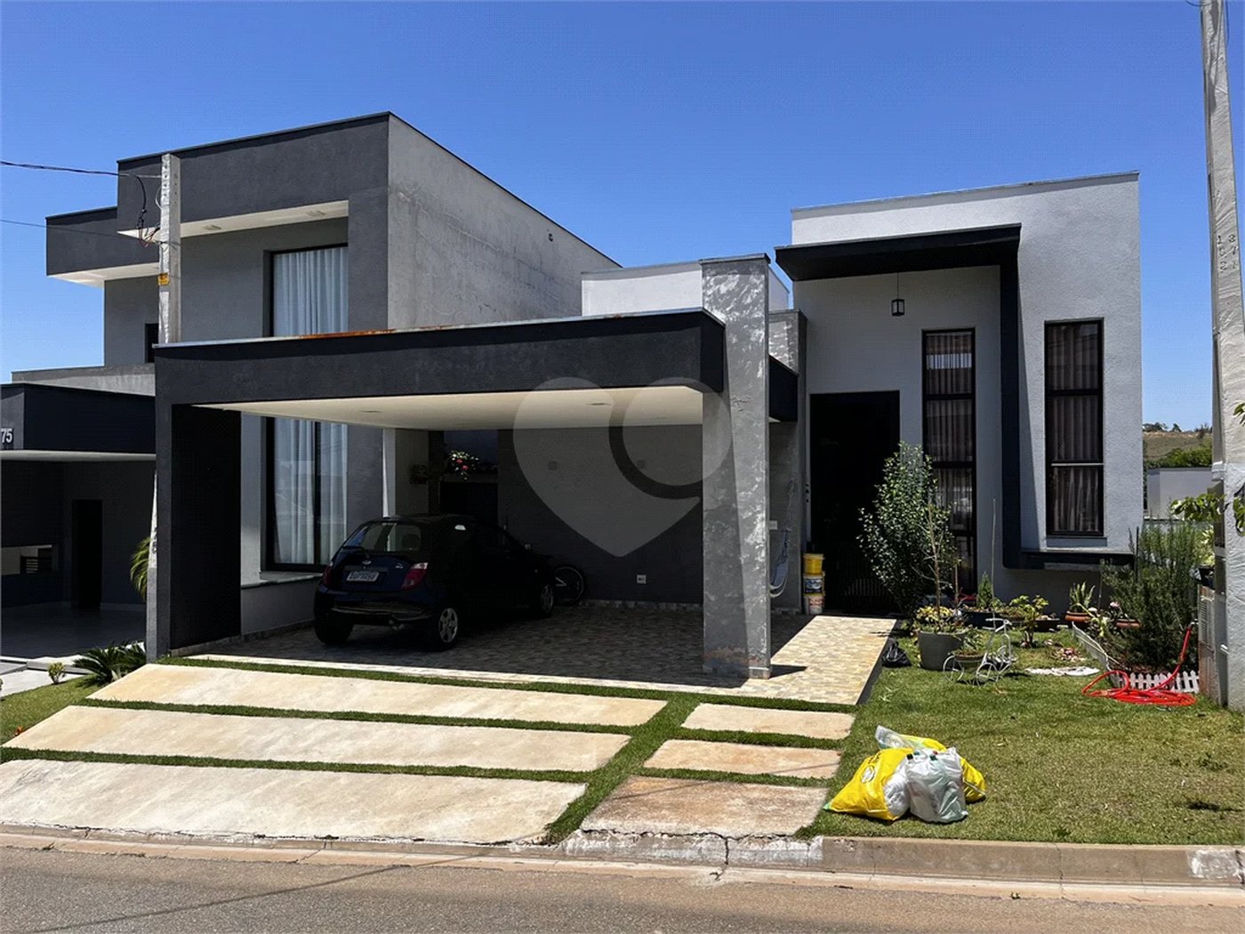 Casa à venda com 3 quartos, sendo 1 suíte, no condomínio Phytus, Itupeva - SP