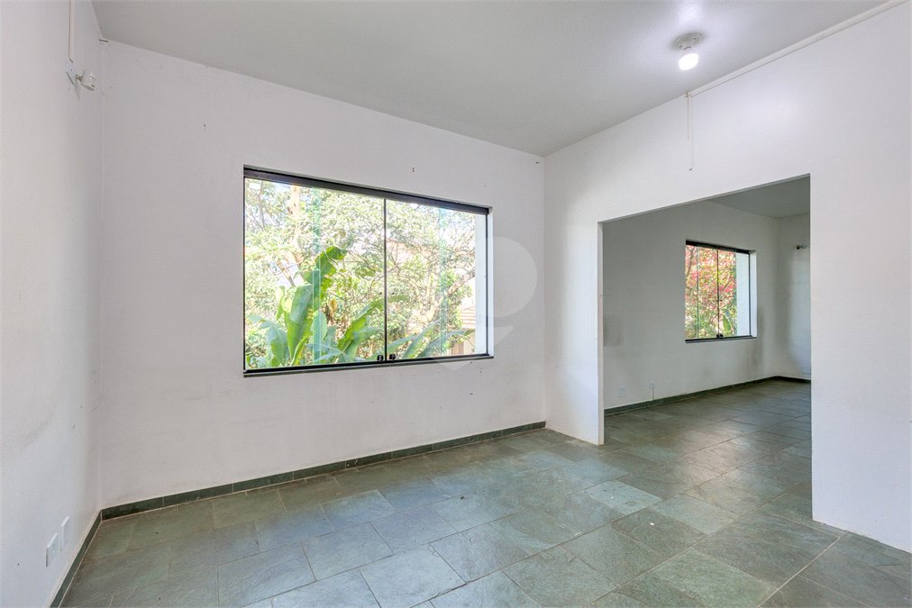Sobrado à venda ou para alugar com 4 quartos em Jardim Petrópolis, São Paulo, SP