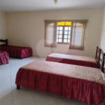 Sobrado à venda com 6 quartos, sendo 2 suítes, em Balneário Stella Maris, Peruíbe, SP