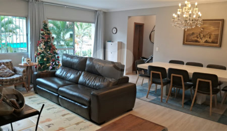 Apartamento à venda com 4 quartos, sendo 1 suíte,  em Aclimação, São Paulo, SP