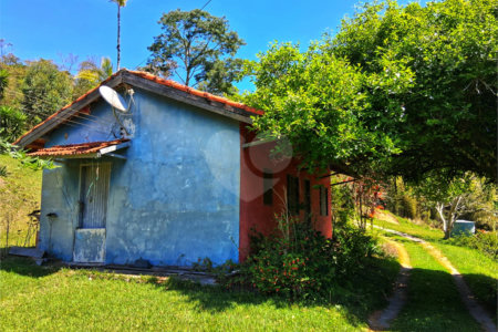 Sítio à venda com 3 quartos, sendo 1 suíte,  em Gabriel Piza, São Roque, SP