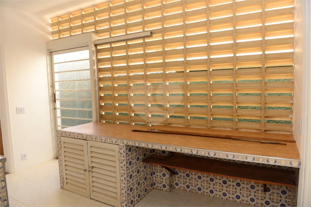 Casa térrea em Araraquara/SP.