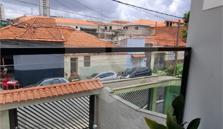 Sobrado à venda com 3 quartos, sendo 1 suíte,  em Vila Constança, São Paulo, SP