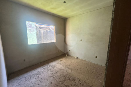Casa á venda com 03 dormitórios, no residencial Itamarati em São Carlos.