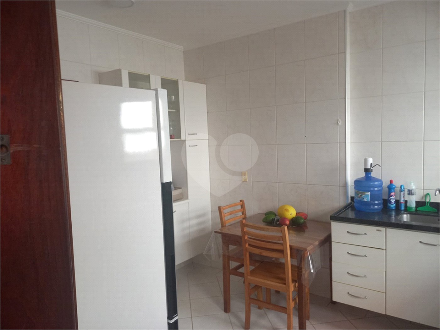 Casa à venda com 4 quartos, sendo 2 suítes,  em Villaggio Capríccio, Louveira, SP
