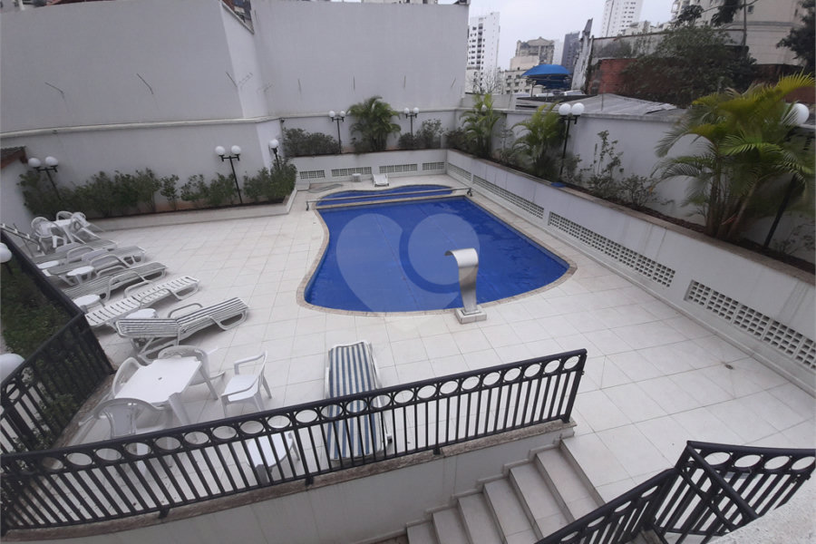 Apartamento 3 dormitórios sacada à venda no bairro de Santana em São Paulo