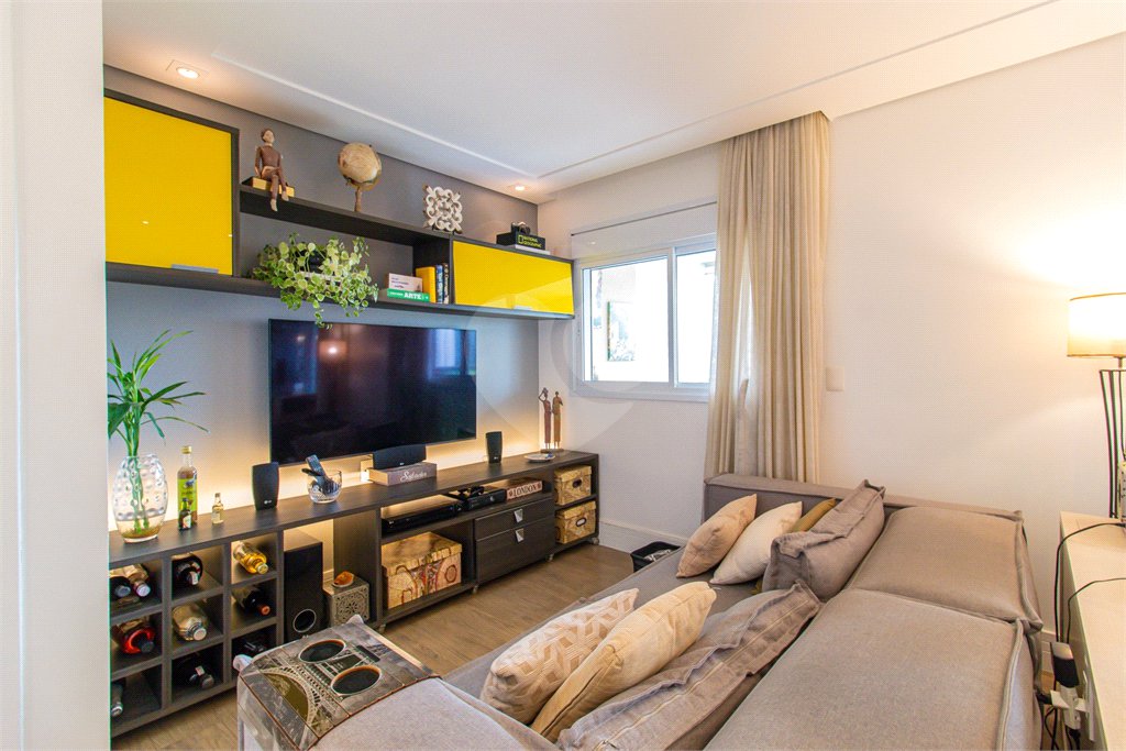Apartamento à venda com 3 suítes em Chácara Santo Antônio, São Paulo, SP