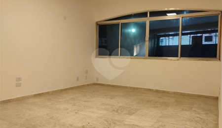 Sobrado à venda com 3 quartos, sendo 1 suíte,  em Vila Paulista, São Paulo, SP