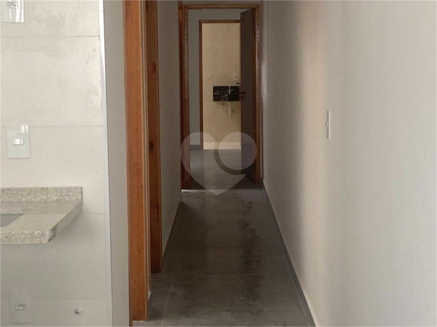 Casa à venda com 2 quartos, sendo 1 suíte, em Jardim Vergínia, Sorocaba, SP