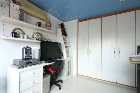 Apartamento à venda com 4 quartos, sendo 2 suítes,  em Vila Uberabinha, São Paulo, SP