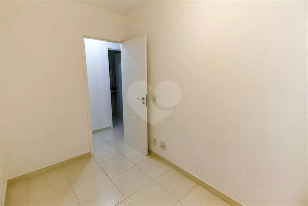 Apartamento à venda com 3 quartos, sendo 1 suíte,  em Lar São Paulo, São Paulo, SP
