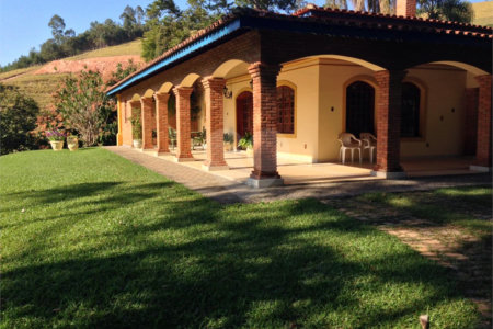 Sítio à venda com 4 quartos, sendo 1 suíte, no Centro, Piracaia, SP