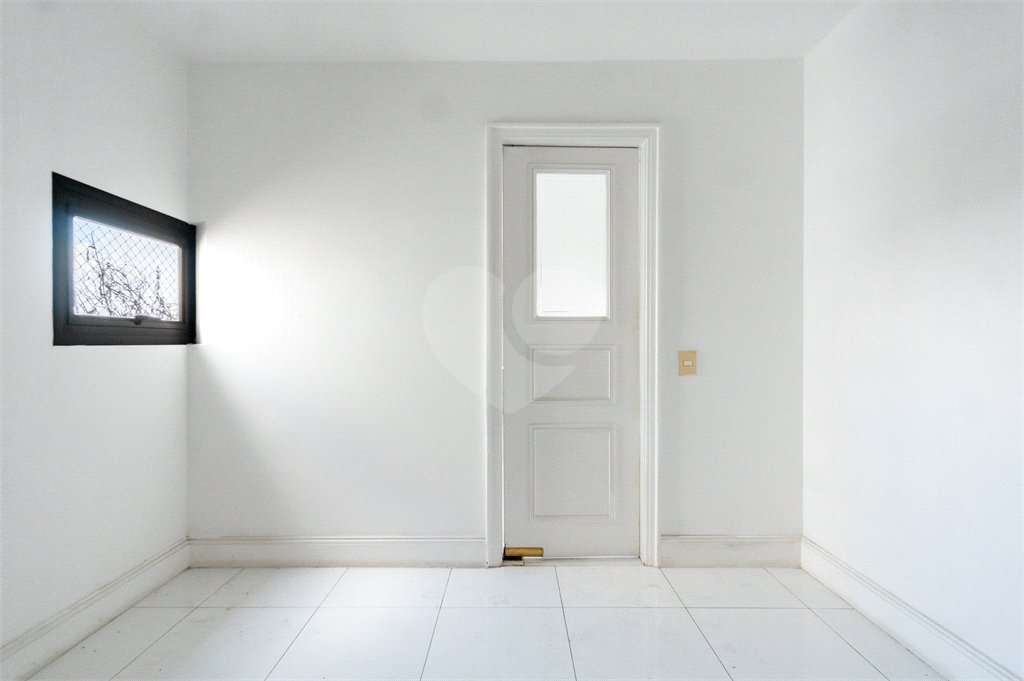Duplex à venda com 6 quartos, sendo 4 suítes, em Alto de Pinheiros, São Paulo, SP