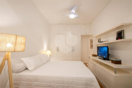 Apartamento à venda com 3 quartos, sendo 1 suíte, em Leme, Rio de Janeiro, RJ