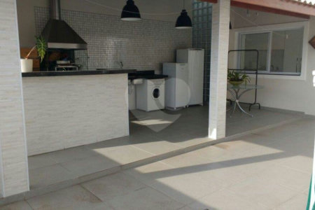 Casa Térrea à venda com 5 quartos, sendo 2 suítes, em Água Fria, São Paulo, SP