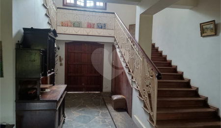 Casa à venda com 4 quartos, sendo 2 suítes,  no condomínio Associação Reserva das Hortênsias, Mairiporã - SP