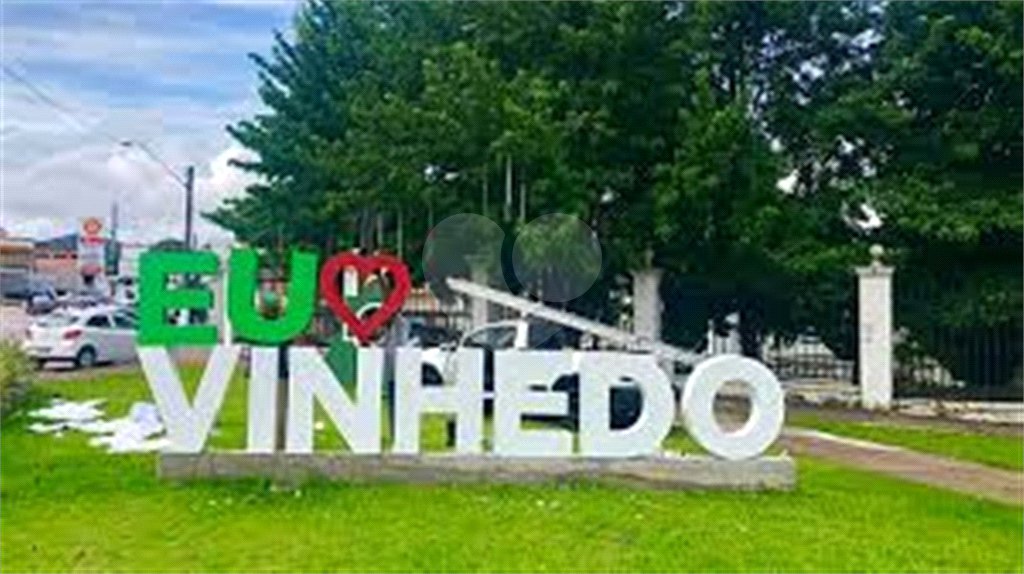 Casa à venda com 3 suítes em Pinheirinho, Vinhedo, SP