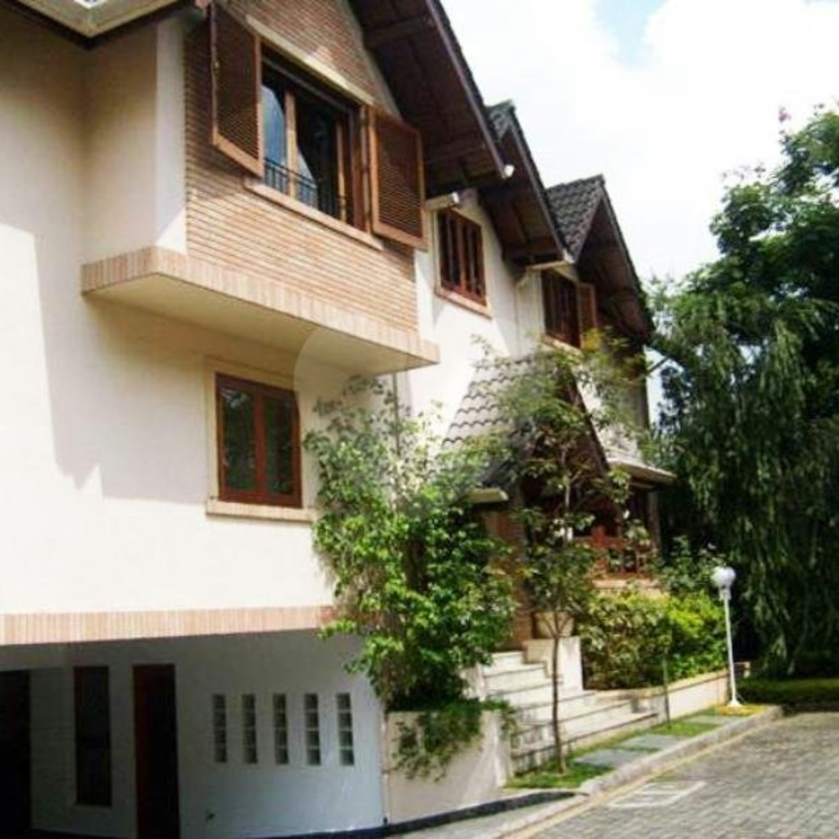 Casa à venda ou para alugar com 4 suítes no condomínio Vilaggio Monte Alegre, São Paulo - SP