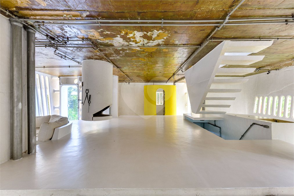 Casa de Vila à venda ou para alugar com 4 quartos, sendo 1 suíte, em Granja Julieta, São Paulo, SP