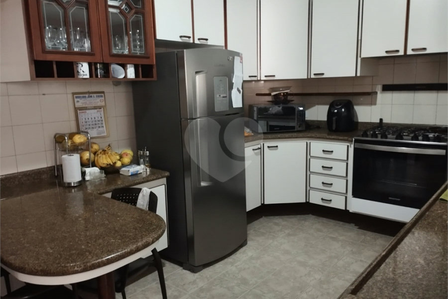 Sobrado à venda com 4 quartos, sendo 1 suíte, em Tremembé, São Paulo, SP