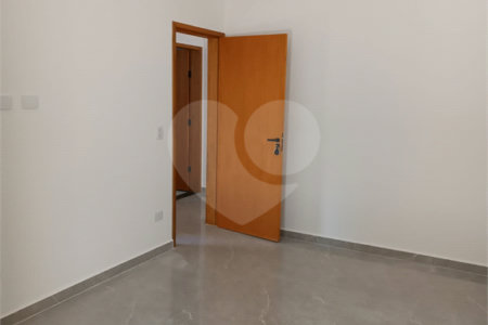 Casa à venda com 3 quartos, sendo 1 suíte, no condomínio Residencial Jardins da Catalunha, Atibaia - SP
