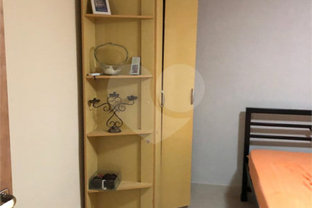 Casa à venda com 4 quartos, sendo 2 suítes, no condomínio Zuleika Jabour, Salto - SP