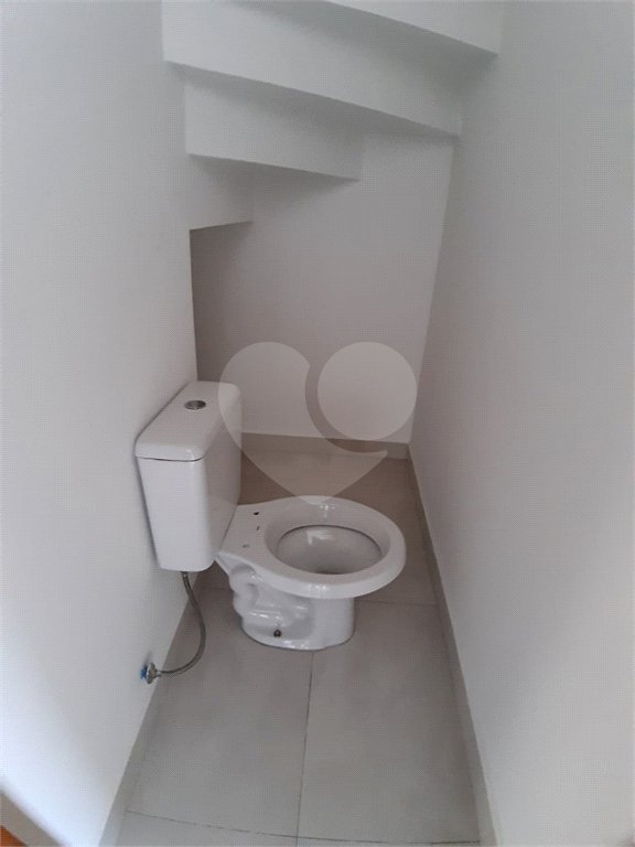 Casa para alugar com 3 quartos, sendo 1 suíte,  no condomínio Villagio DI Maria, São Paulo - SP