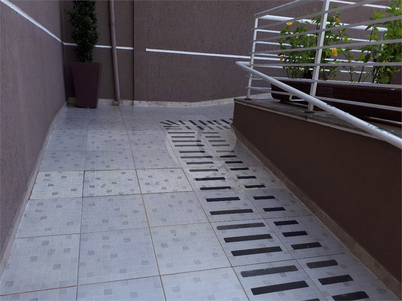 Casa à venda com 3 quartos, sendo 1 suíte, em Vila Isolina Mazzei, São Paulo, SP