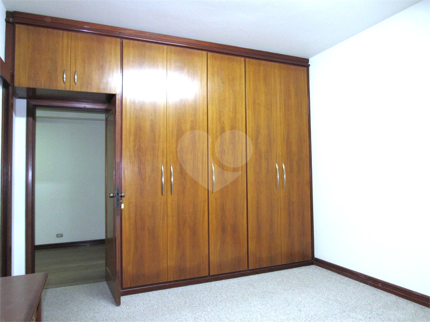 Casa à venda com 3 suítes em Alto da Boa Vista, São Paulo, SP