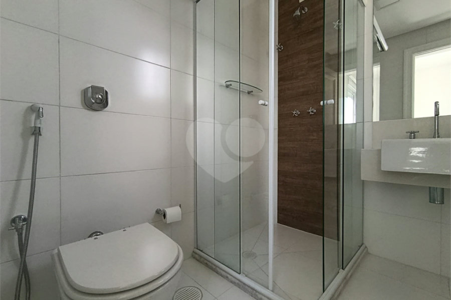 Apartamento para alugar com 3 suítes em Jardim Virgínia, Guarujá, SP