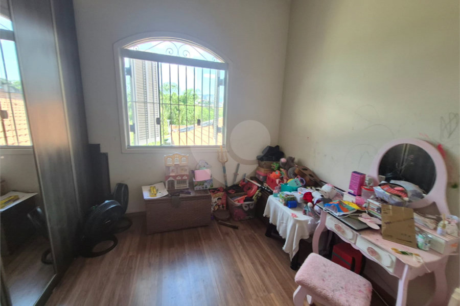Casa à venda com 4 quartos, sendo 1 suíte, em Chácara Arantes, Mairiporã, SP
