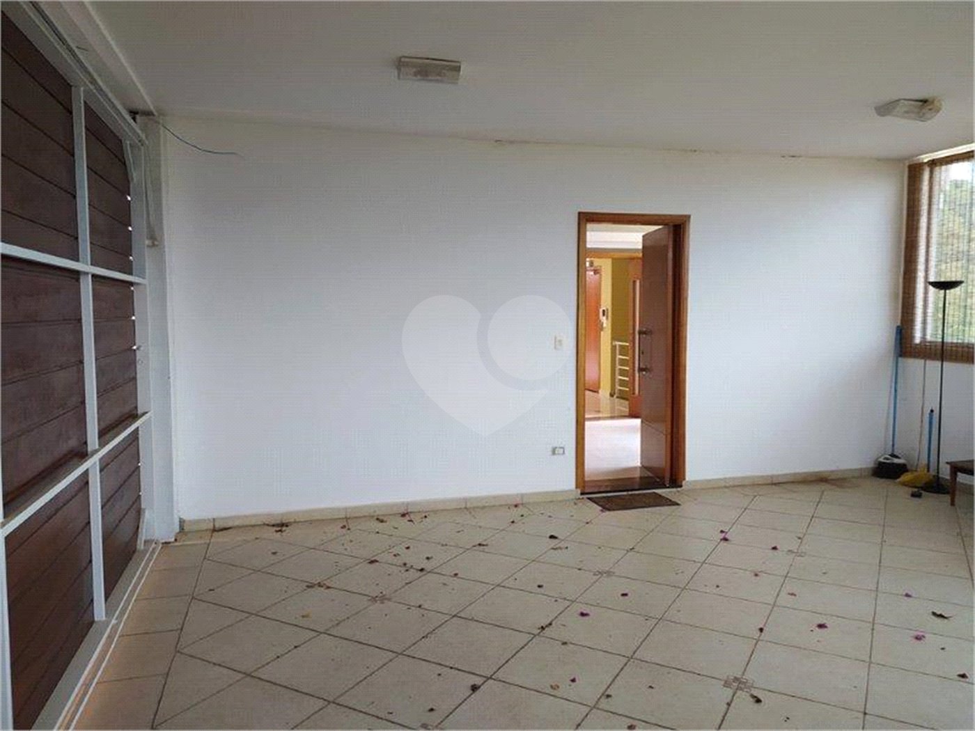 Casa à venda com 4 suítes no condomínio Parque Imperial, Mairiporã - SP
