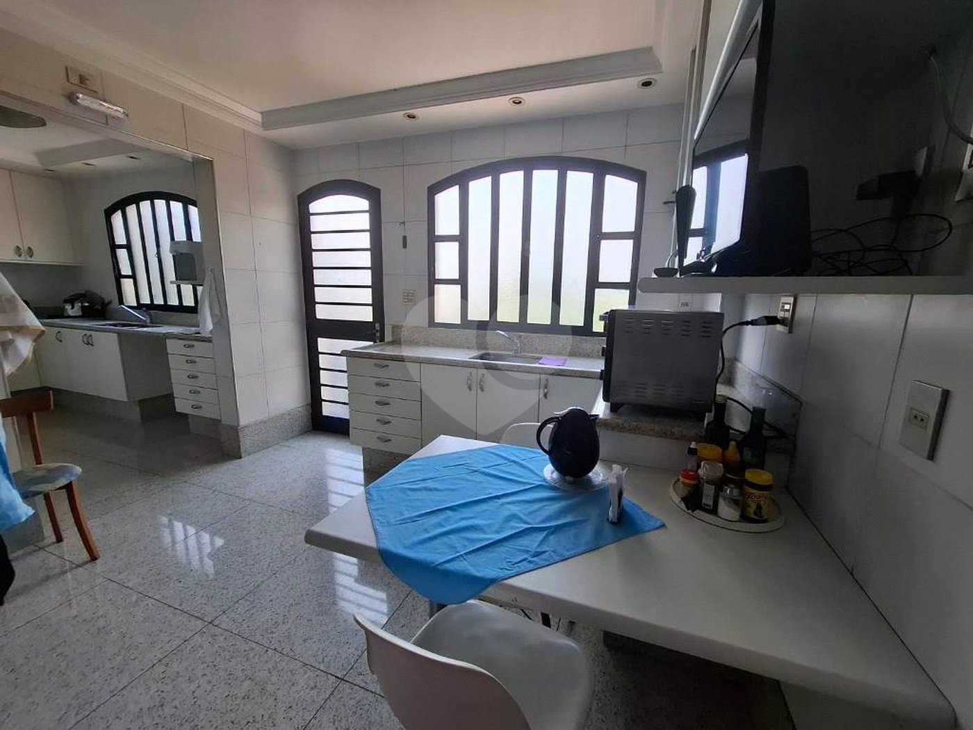 Casa à venda com 5 quartos, sendo 3 suítes,  em Alto da Boa Vista, São Paulo, SP