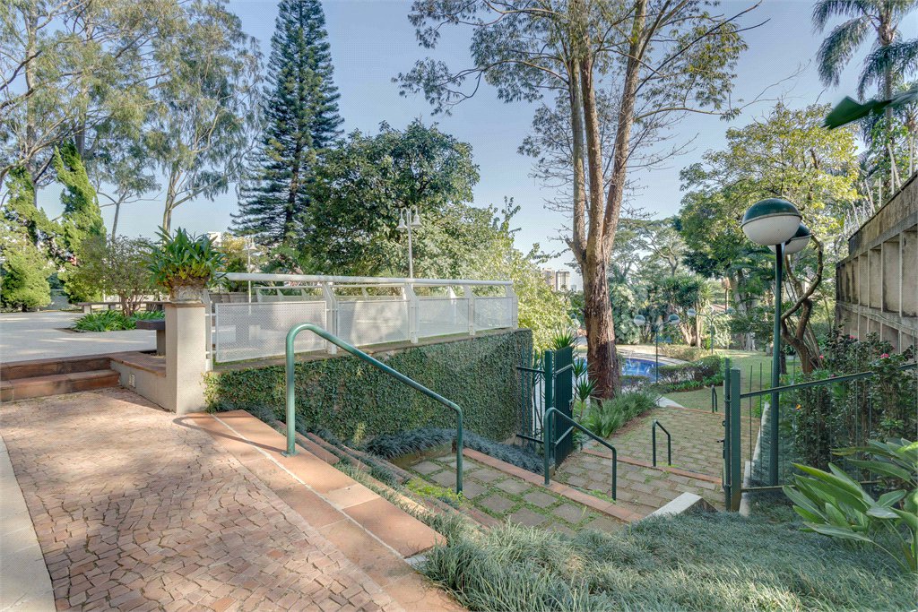 Apartamento à venda com 3 suítes em Alto da Boa Vista, São Paulo, SP