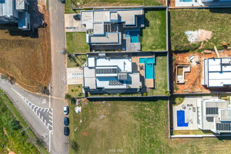 Casa à venda com 4 suítes no condomínio Residencial dos Lagos, Itupeva - SP