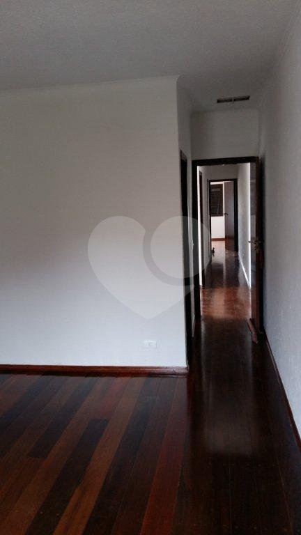 Sobrado à venda com 4 quartos, sendo 1 suíte, em Vila Nova Cachoeirinha, São Paulo, SP