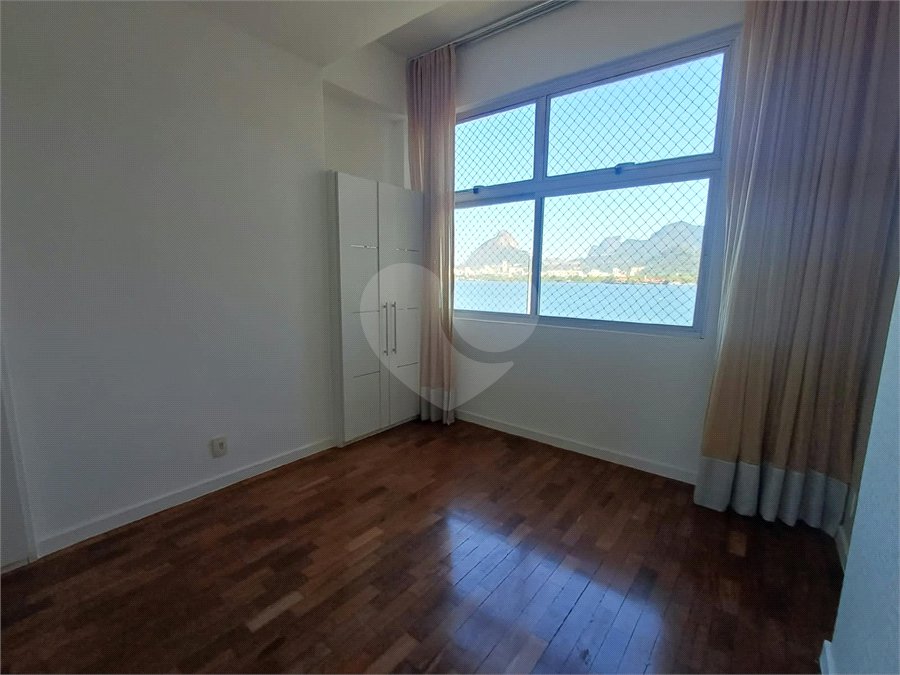 Apartamento à venda com 3 quartos, sendo 1 suíte,  em Lagoa, Rio de Janeiro, RJ