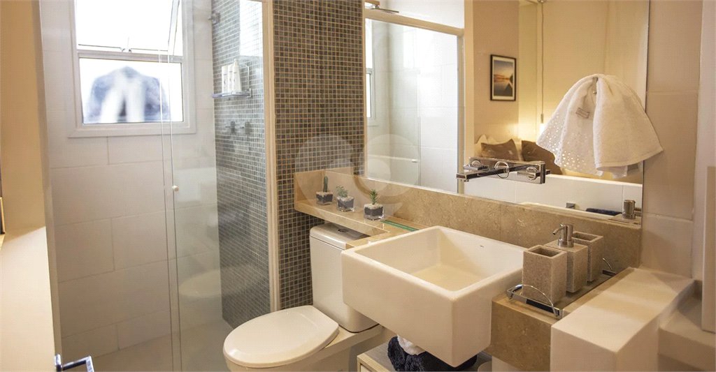 Apartamento à venda com 2 quartos, sendo 1 suíte,  em Aparecidinha, Sorocaba, SP