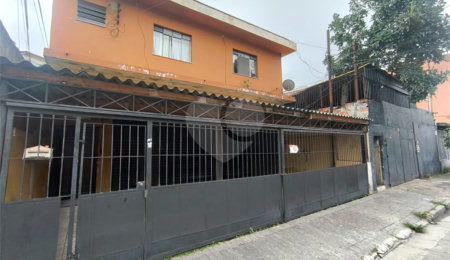 Sobrado à venda com 5 quartos, sendo 2 suítes,  em Jardim Monte Kemel, São Paulo, SP