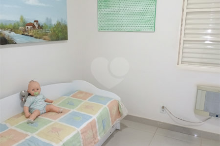 Casa à venda com 3 quartos, sendo 1 suíte, no condomínio Portal dos Pinheiros, Ribeirão Preto - SP