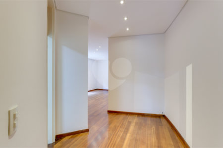 Casa Térrea à venda com 3 quartos, sendo 1 suíte, em Granja Julieta, São Paulo, SP