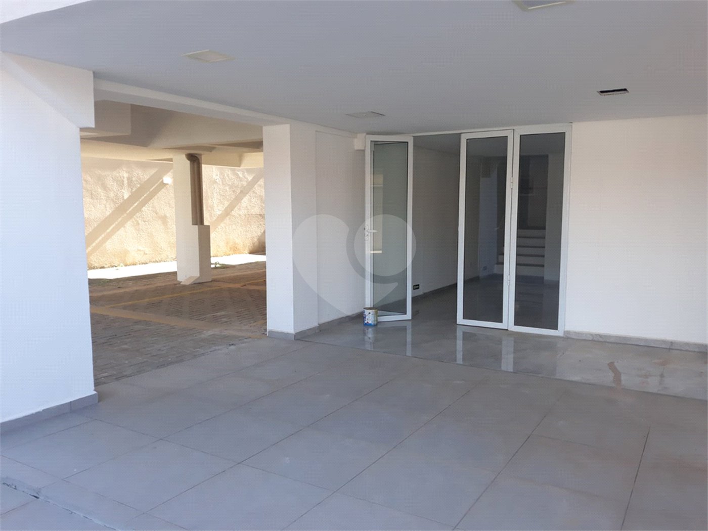 Apartamento à venda ou para alugar com 2 quartos, sendo 1 suíte,  em Jardim Flórida, São Roque, SP