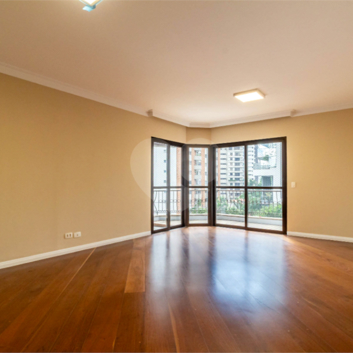 Apartamento à venda com 3 quartos, sendo 1 suíte, em Brooklin, São Paulo, SP