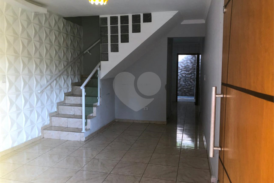 Casa à venda com 2 quartos no condomínio Residencial Armênia, Ferraz de Vasconcelos - SP