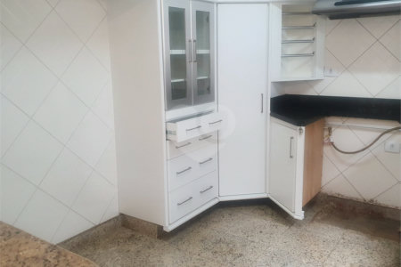 Casa à venda com 4 quartos, sendo 2 suítes,  no condomínio Lake Louise, São Paulo - SP