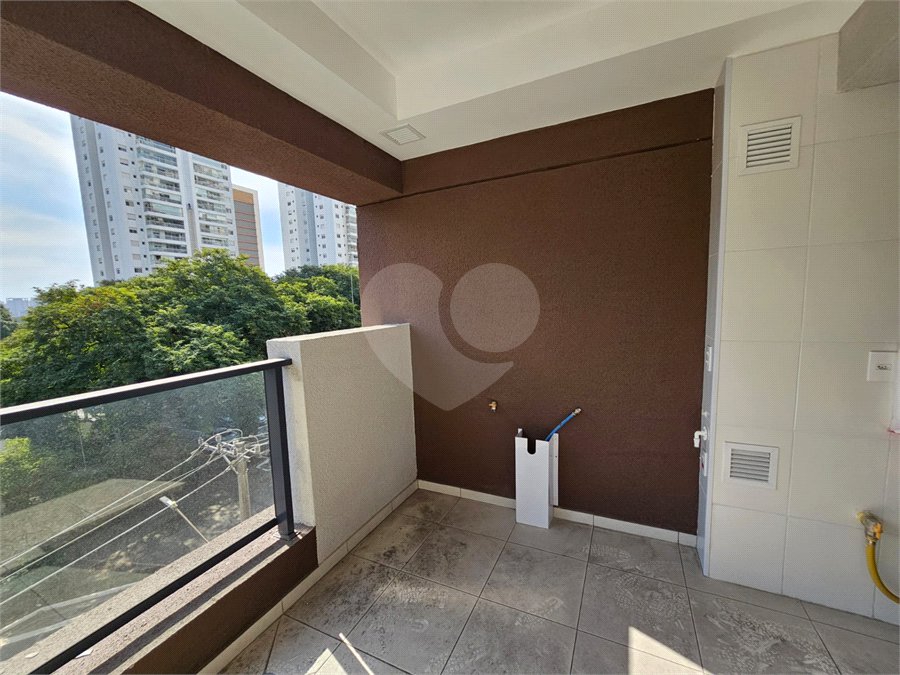 Apartamento à venda com 3 quartos, sendo 1 suíte, em Alto da Boa Vista, São Paulo, SP
