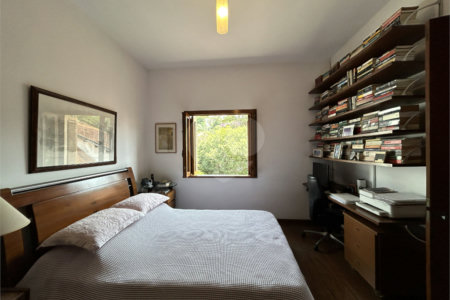 Casa de Vila à venda com 3 quartos, sendo 1 suíte, em Granja Julieta, São Paulo, SP
